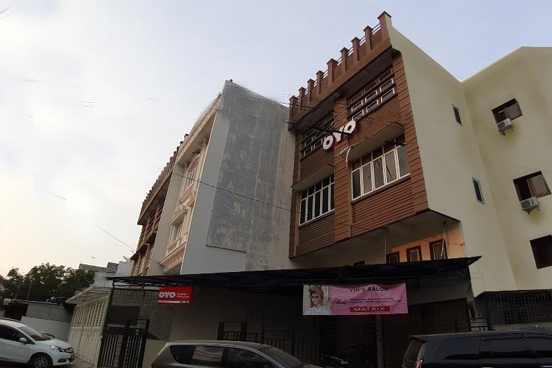 Oyo 1053 Angelyn Home Stay Medan Exterior foto